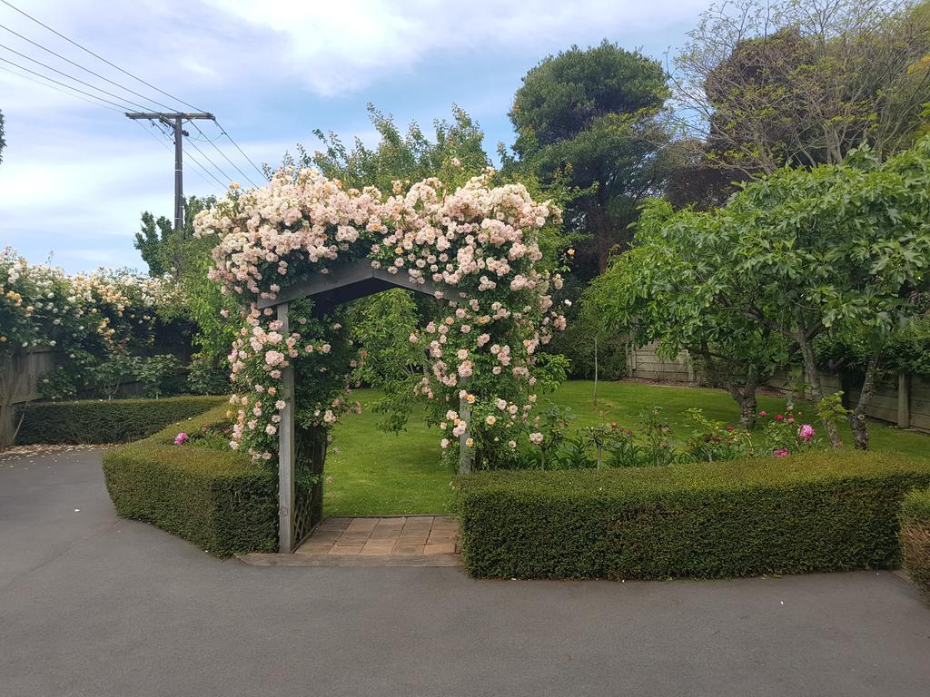Renwick Olde Mill House B&B & Bike2Wine Cycle Hire المظهر الخارجي الصورة