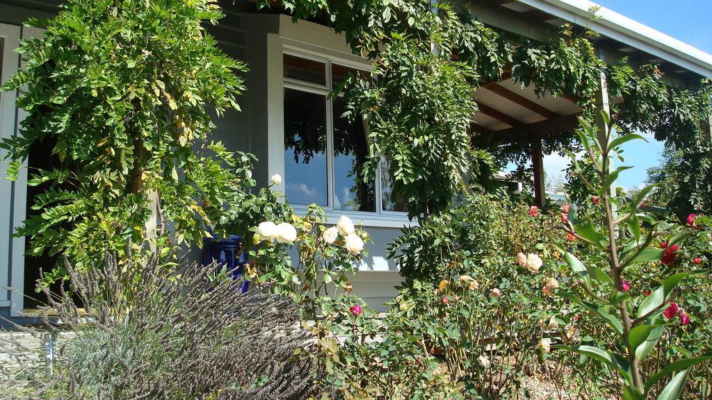 Renwick Olde Mill House B&B & Bike2Wine Cycle Hire المظهر الخارجي الصورة