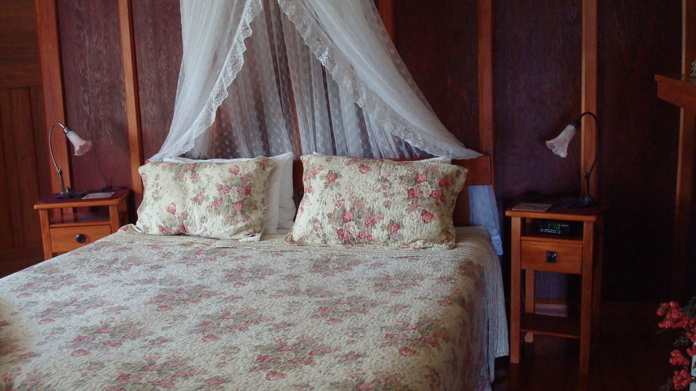 Renwick Olde Mill House B&B & Bike2Wine Cycle Hire المظهر الخارجي الصورة