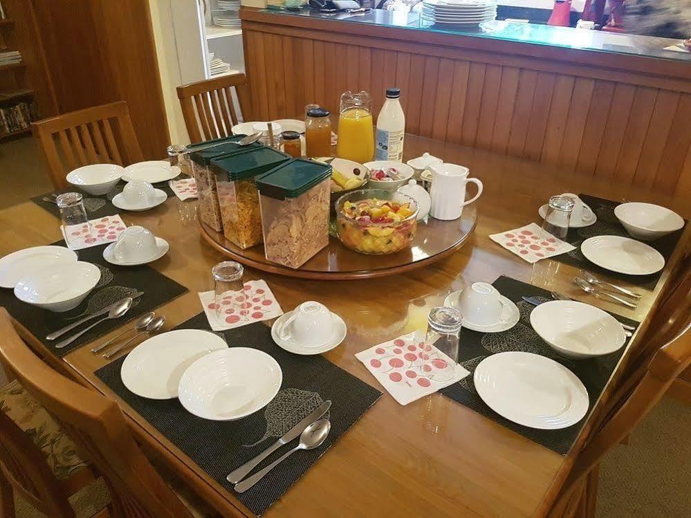 Renwick Olde Mill House B&B & Bike2Wine Cycle Hire المظهر الخارجي الصورة